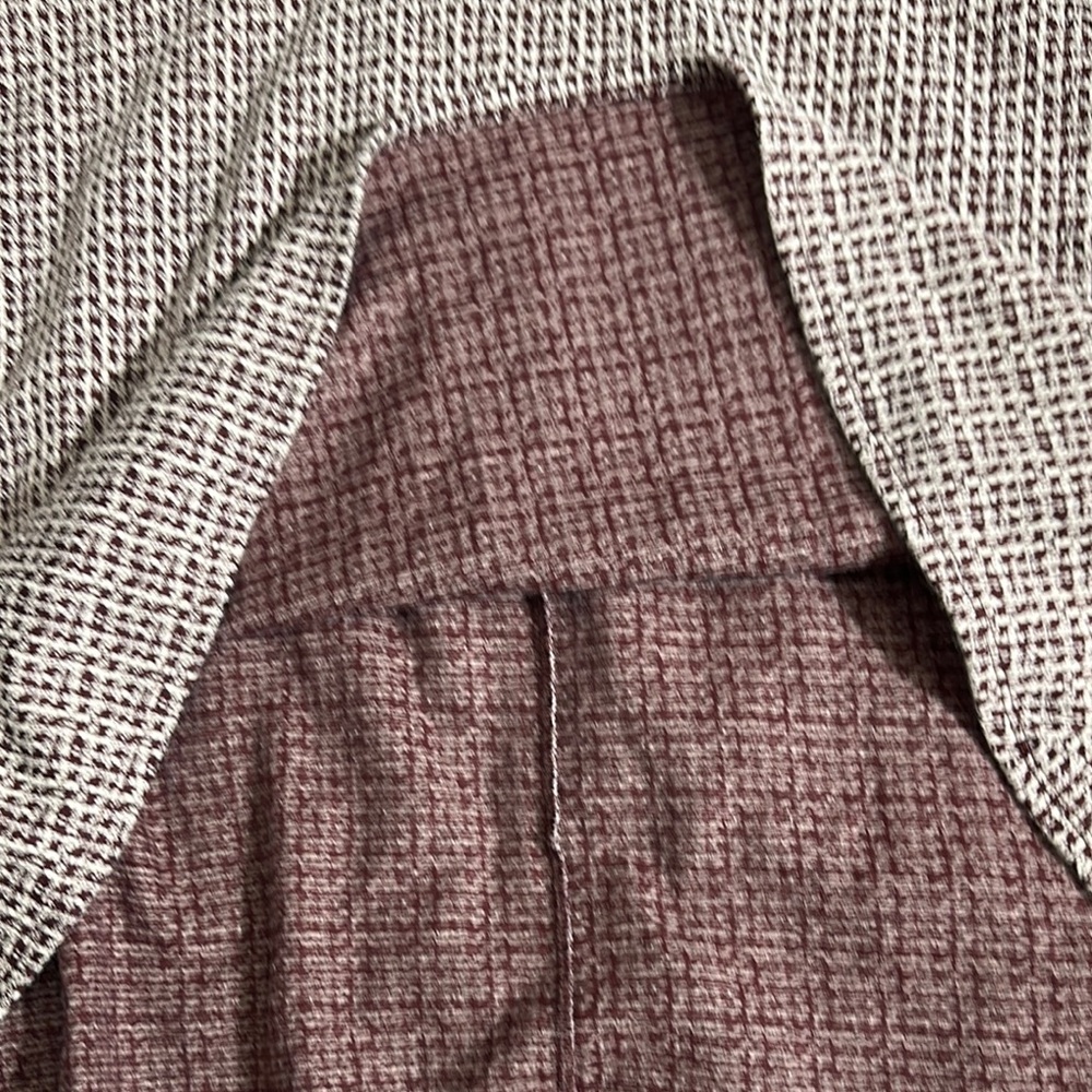 LC Lauren Conrad mauve and White Knit dress - Picture 4 of 5